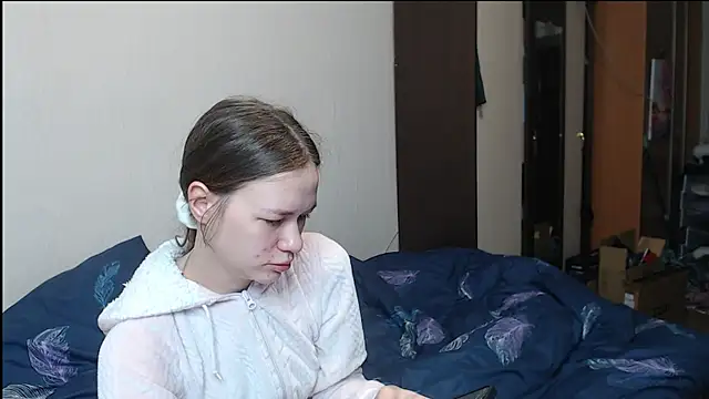 Snapshot of leila_bambi_ chatting on 03/13/25, 05:50 leila bambi online show from 03/13/25, 05:50