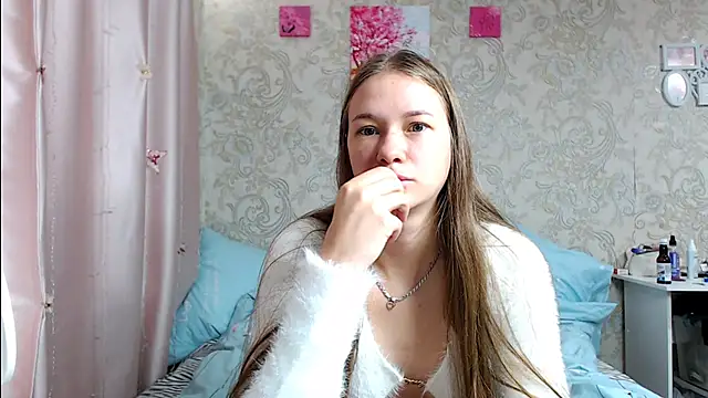 Snapshot of leila_bambi_ chatting on 09/12/25, 04:56 leila bambi online show from 09/12/25, 04:56
