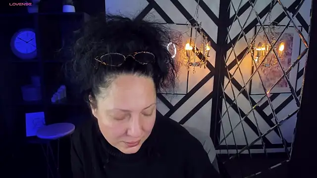Anita Muse online show from 12/29/24, 10:14