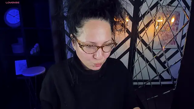 Anita Muse online show from 12/30/24, 01:15