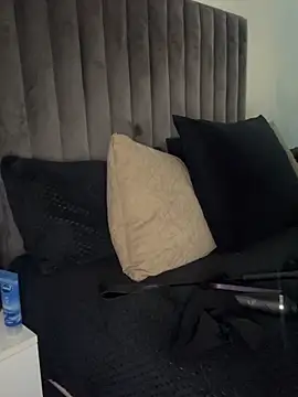 Snapshot of Noha-Sexy chatting on 10/31/25, 01:01 Noha-Sexy online show from 10/31/25, 01:01