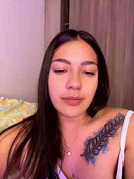 Latina vanessa online show from 12/03/24, 12:02
