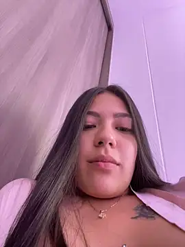 Latina vanessa online show from 01/13/25, 12:41