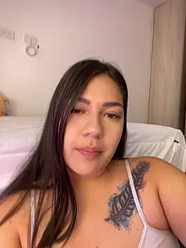 Latina vanessa online show from 02/17/25, 09:52