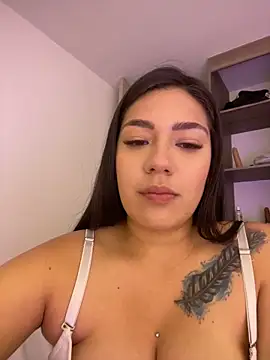Latina vanessa online show from 03/04/25, 01:55