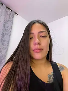 Latina vanessa online show from 03/23/25, 04:05