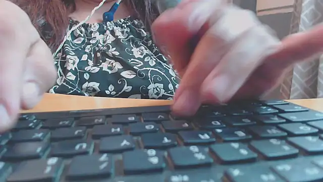 bbwxxx70 online show from 10/09/25, 09:46