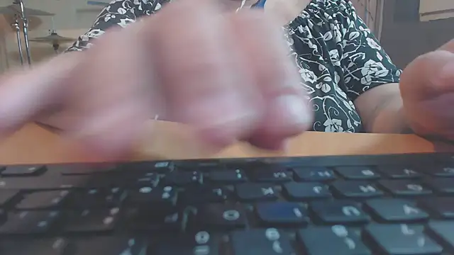 bbwxxx70 online show from 10/12/25, 04:22