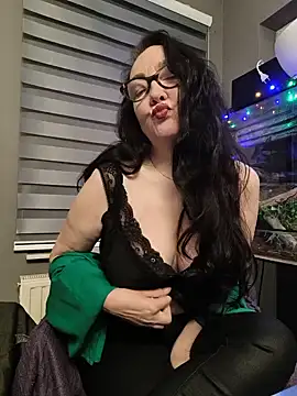 CamilleDesire online show from 10/31/25, 04:52
