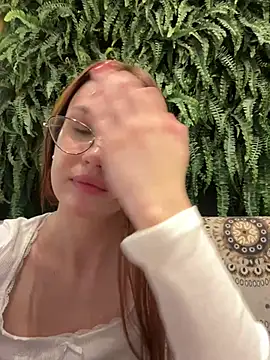 RinaCat online show from 12/13/24, 08:30