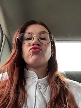 RinaCat online show from 01/04/25, 05:16