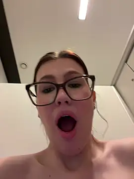 RinaCat online show from 02/27/25, 08:39