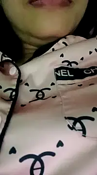 Snapshot of Hana_love20 chatting on 01/25/25, 03:52 Hana love20 online show from 01/25/25, 03:52