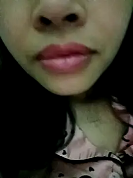 Snapshot of Hana_love20 chatting on 02/01/25, 05:26 Hana love20 online show from 02/01/25, 05:26