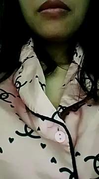 Snapshot of Hana_love20 chatting on 02/01/25, 10:13 Hana love20 online show from 02/01/25, 10:13