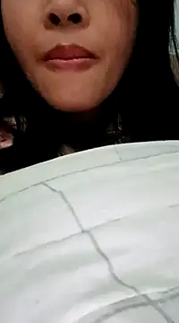 Snapshot of Hana_love20 chatting on 02/05/25, 04:58 Hana love20 online show from 02/05/25, 04:58