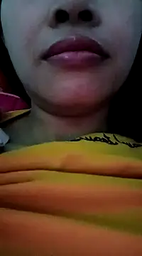 Snapshot of Hana_love20 chatting on 02/06/25, 02:26 Hana love20 online show from 02/06/25, 02:26