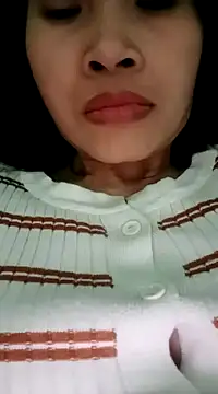 Snapshot of Hana_love20 chatting on 02/12/25, 06:19 Hana love20 online show from 02/12/25, 06:19