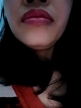 Snapshot of Hana_love20 chatting on 02/15/25, 07:39 Hana love20 online show from 02/15/25, 07:39