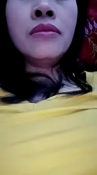 Snapshot of Hana_love20 chatting on 02/17/25, 02:15 Hana love20 online show from 02/17/25, 02:15