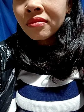 Snapshot of Hana_love20 chatting on 02/28/25, 05:48 Hana love20 online show from 02/28/25, 05:48