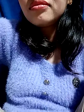 Snapshot of Hana_love20 chatting on 03/04/25, 12:33 Hana love20 online show from 03/04/25, 12:33