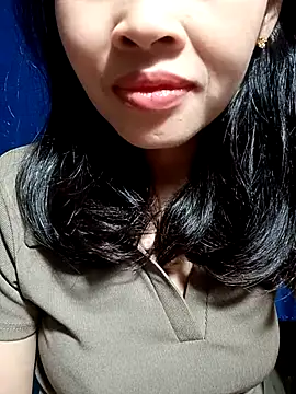 Snapshot of Hana_love20 chatting on 03/05/25, 12:11 Hana love20 online show from 03/05/25, 12:11