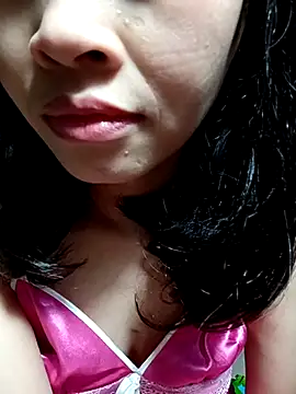 Snapshot of Hana_love20 chatting on 03/11/25, 06:21 Hana love20 online show from 03/11/25, 06:21