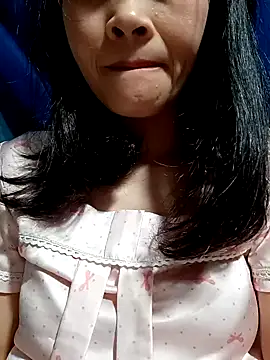 Snapshot of Hana_love20 chatting on 03/14/25, 07:15 Hana love20 online show from 03/14/25, 07:15