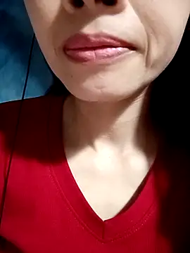 Snapshot of Hana_love20 chatting on 09/11/25, 05:07 Hana love20 online show from 09/11/25, 05:07