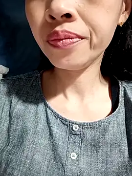 Snapshot of Hana_love20 chatting on 09/16/25, 05:41 Hana love20 online show from 09/16/25, 05:41