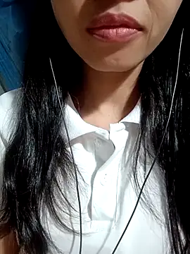 Snapshot of Hana_love20 chatting on 09/22/25, 05:53 Hana love20 online show from 09/22/25, 05:53