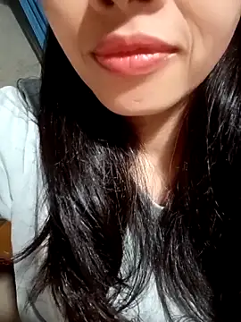 Snapshot of Hana_love20 chatting on 09/30/25, 12:37 Hana love20 online show from 09/30/25, 12:37