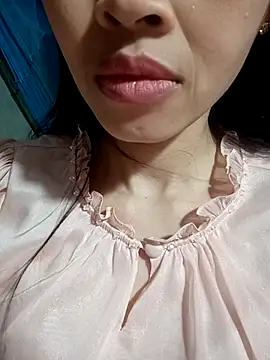 Snapshot of Hana_love20 chatting on 10/01/25, 05:24 Hana love20 online show from 10/01/25, 05:24