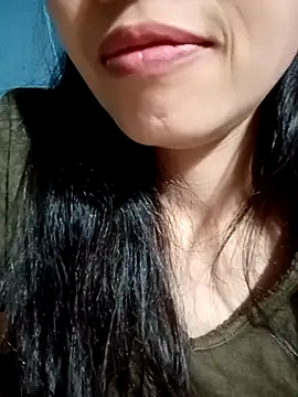 Snapshot of Hana_love20 chatting on 10/01/25, 05:30 Hana love20 online show from 10/01/25, 05:30