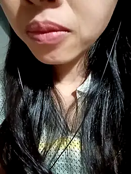 Snapshot of Hana_love20 chatting on 10/16/25, 04:57 Hana love20 online show from 10/16/25, 04:57