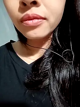 Snapshot of Hana_love20 chatting on 10/21/25, 04:57 Hana love20 online show from 10/21/25, 04:57