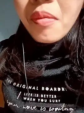 Snapshot of Hana_love20 chatting on 11/03/25, 05:09 Hana love20 online show from 11/03/25, 05:09