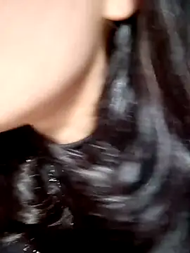 Snapshot of Hana_love20 chatting on 11/12/25, 05:19 Hana love20 online show from 11/12/25, 05:19