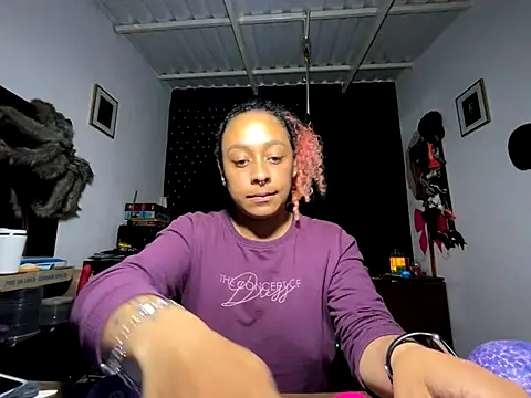 Cata Blue   online show from 10/16/25, 02:18