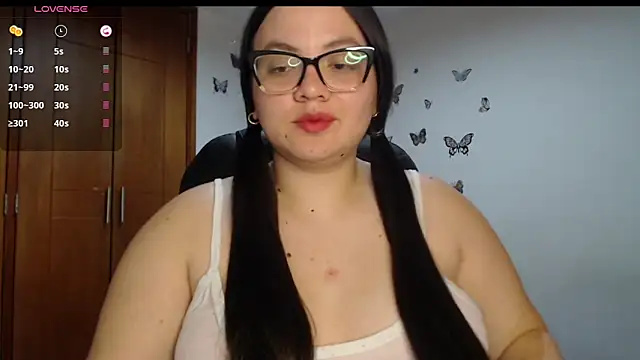 Sarahros1 online show from 10/31/25, 04:46