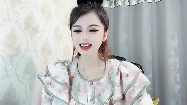 Snapshot of VIWVI chatting on 12/31/24, 12:04 VIWVI online show from 12/31/24, 12:04