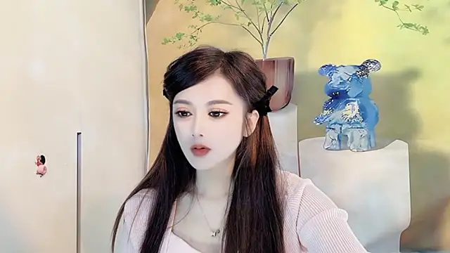 Snapshot of VIWVI chatting on 03/10/25, 05:43 VIWVI online show from 03/10/25, 05:43