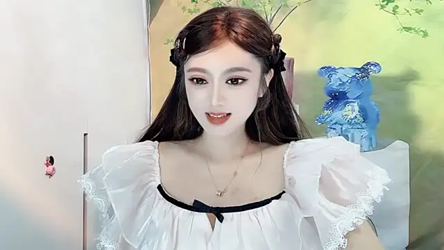 Snapshot of VIWVI chatting on 03/12/25, 05:35 VIWVI online show from 03/12/25, 05:35