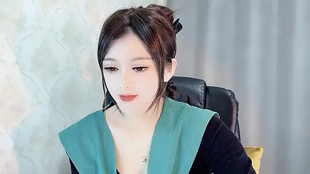 Snapshot of VIWVI chatting on 03/17/25, 06:18 VIWVI online show from 03/17/25, 06:18