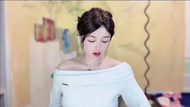 Snapshot of VIWVI chatting on 10/29/25, 04:48 VIWVI online show from 10/29/25, 04:48