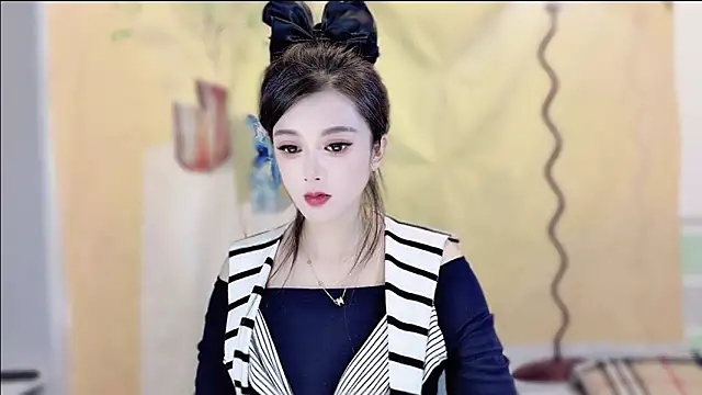 Snapshot of VIWVI chatting on 11/06/25, 04:57 VIWVI online show from 11/06/25, 04:57