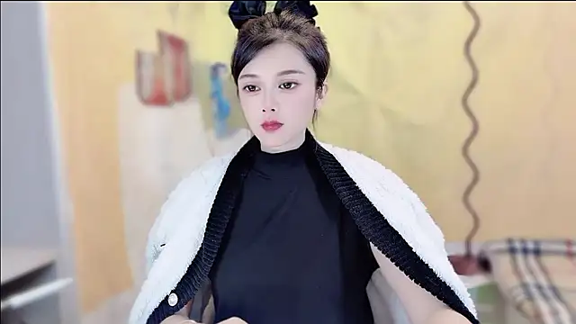 Snapshot of VIWVI chatting on 11/08/25, 05:40 VIWVI online show from 11/08/25, 05:40