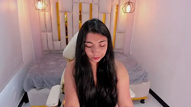 Karla hernandez  online show from 03/01/25, 05:16