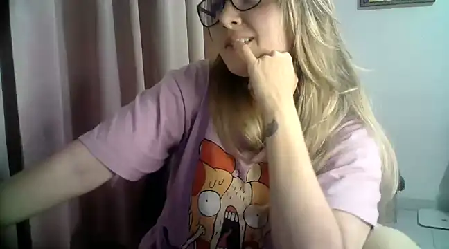 Snapshot of katy_pp chatting on 01/07/25, 02:53 katy pp online show from 01/07/25, 02:53